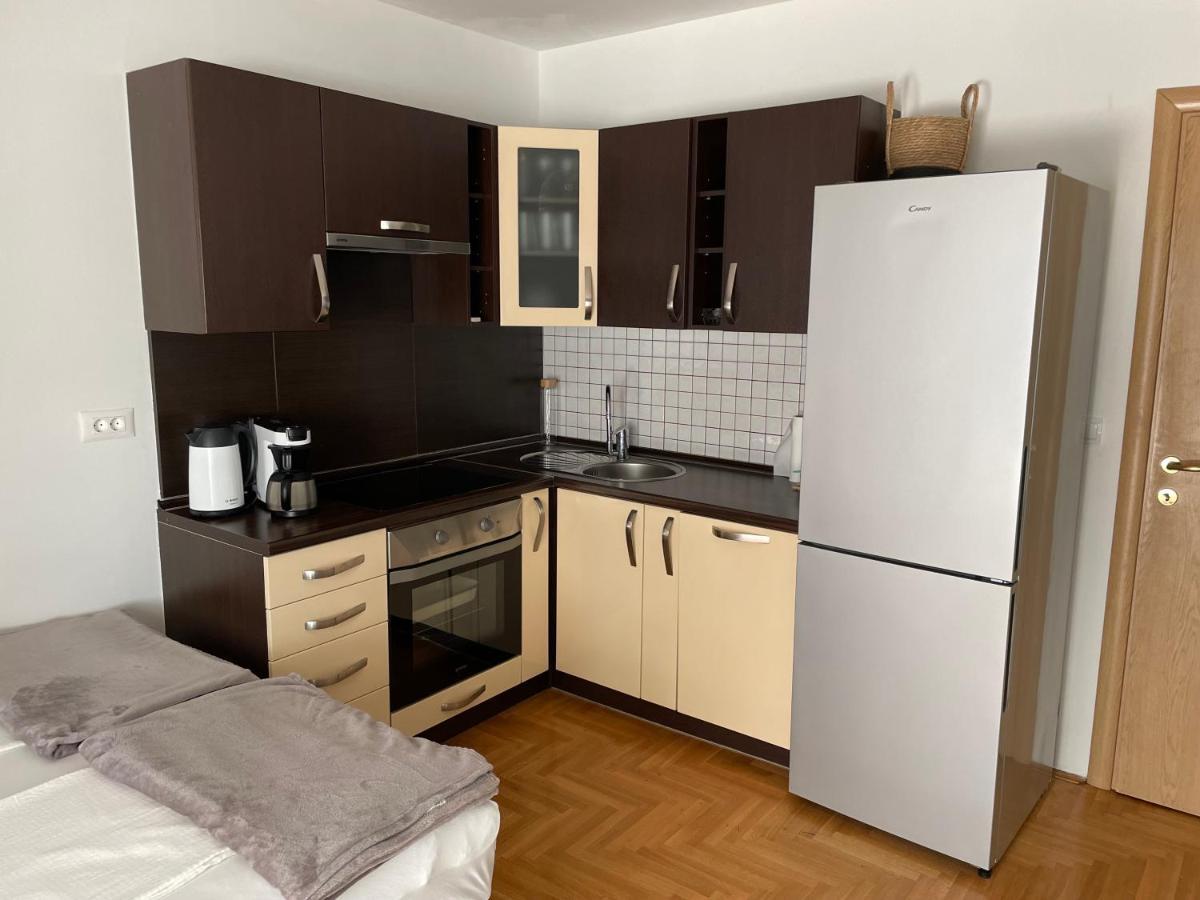 Apartment Dalmatino Baška Voda Extérieur photo
