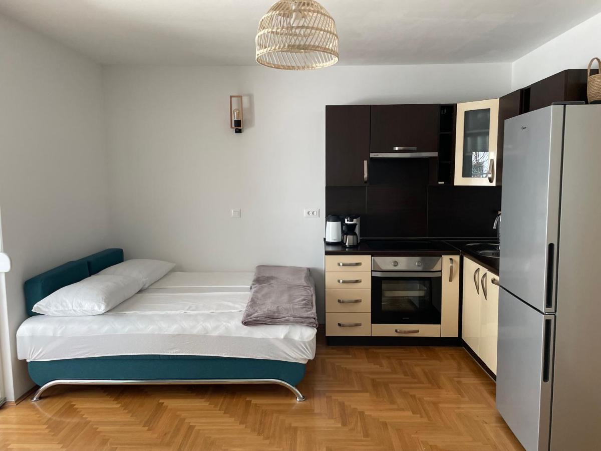 Apartment Dalmatino Baška Voda Extérieur photo