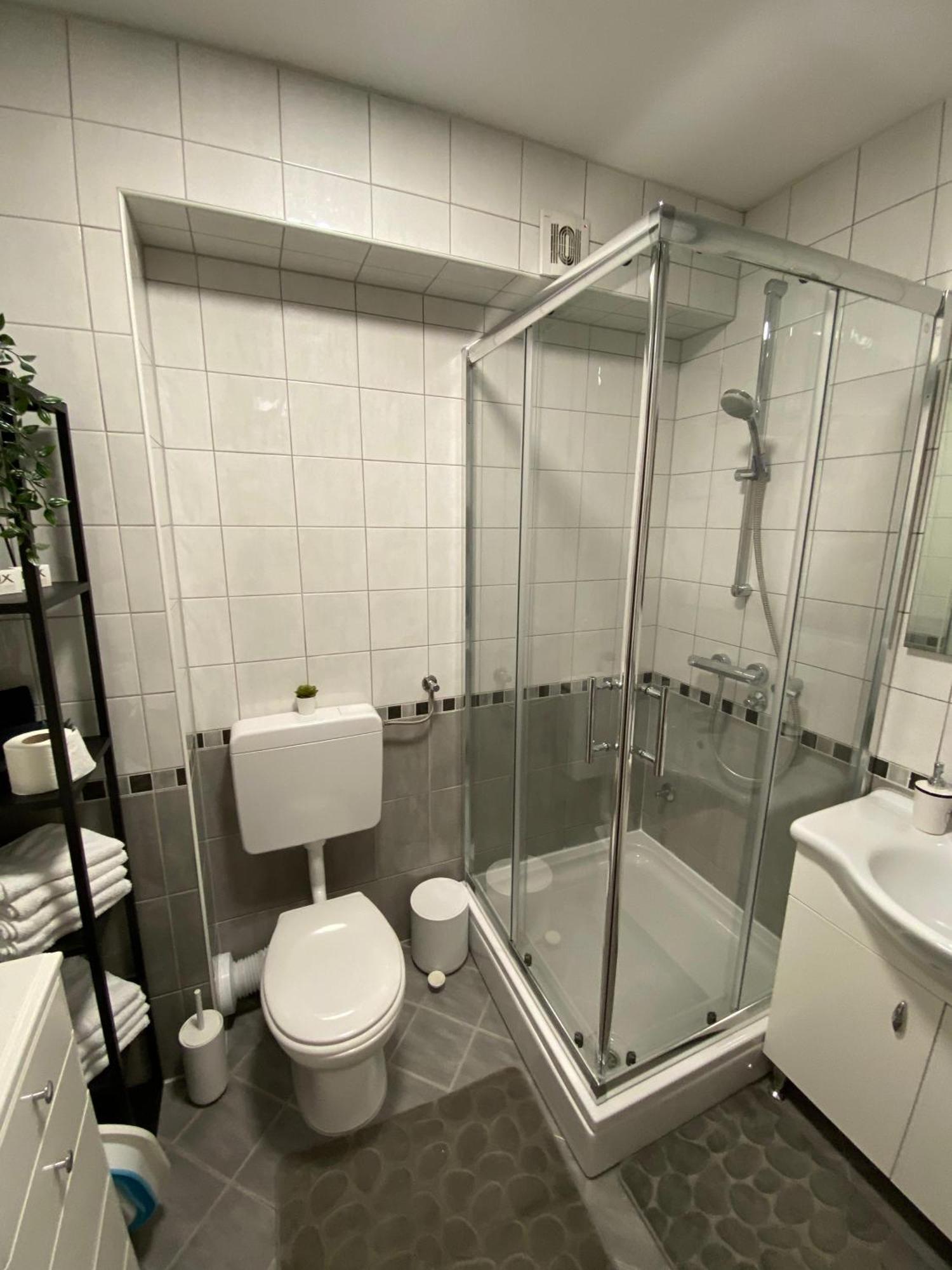 Apartment Dalmatino Baška Voda Extérieur photo